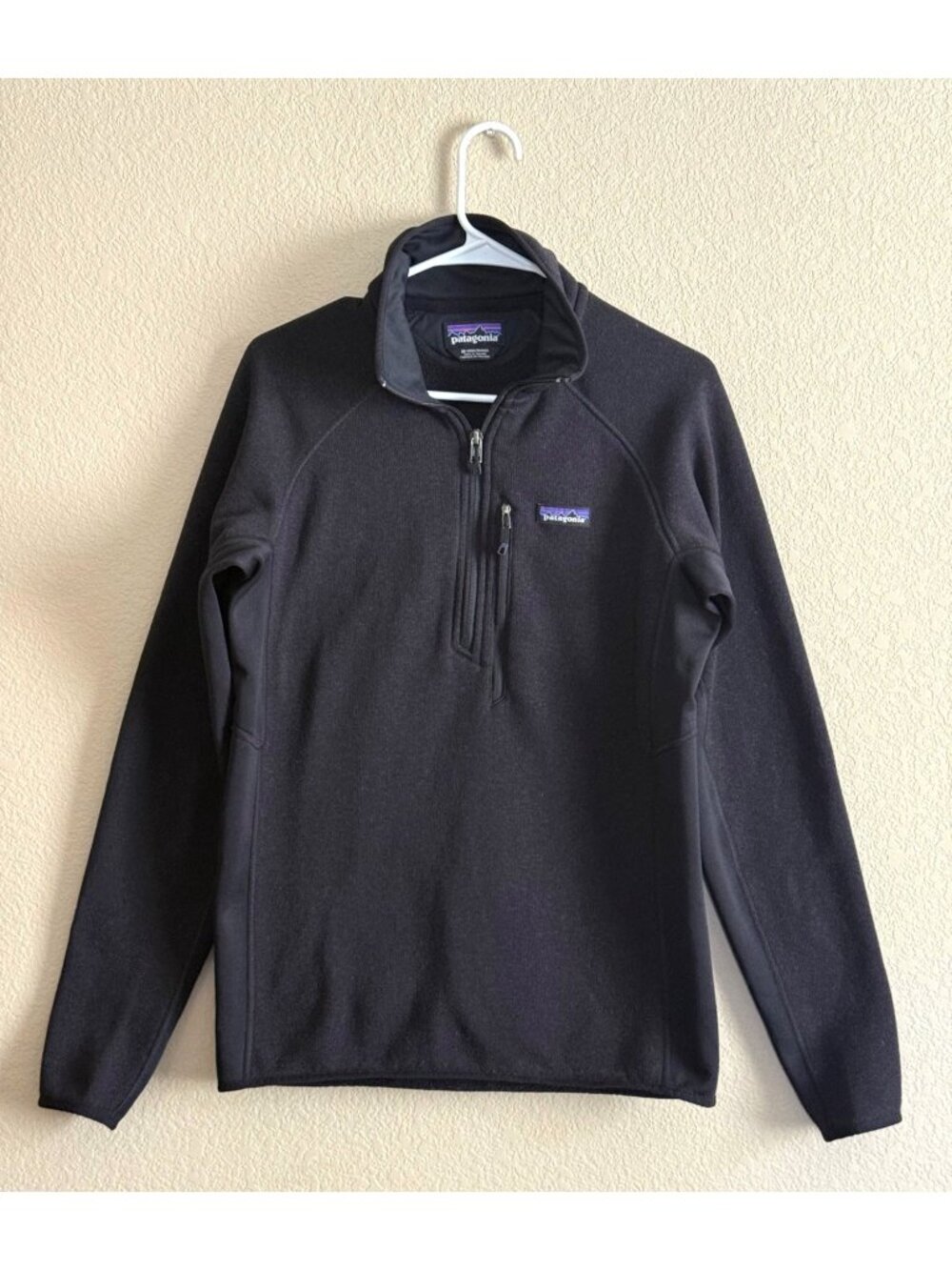 PATAGONIA Men's 1/4 Zip Pullover Sweater 25980 Black Outdoors Athletic